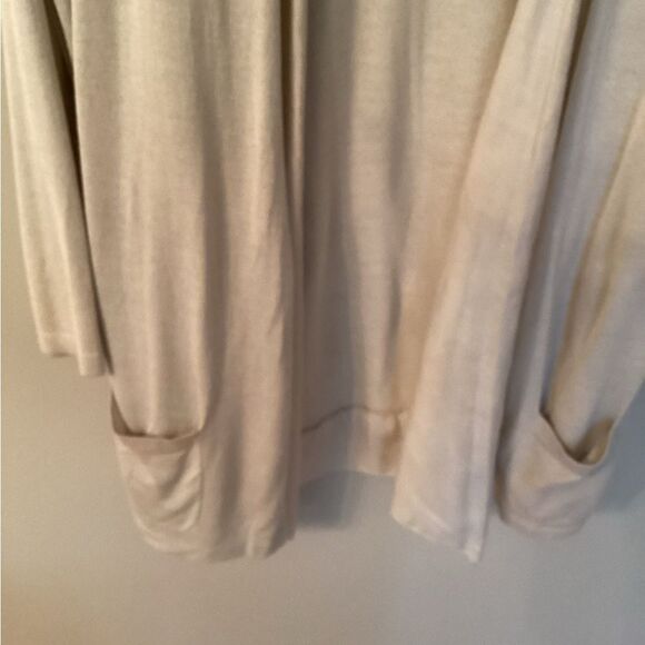 CHICO'S SIZE LARGE 12 TAN SILK BLEND LIGHTWEIGHT OPEN FRONT CARDIGAN SWEATER - Picture 4 of 6
